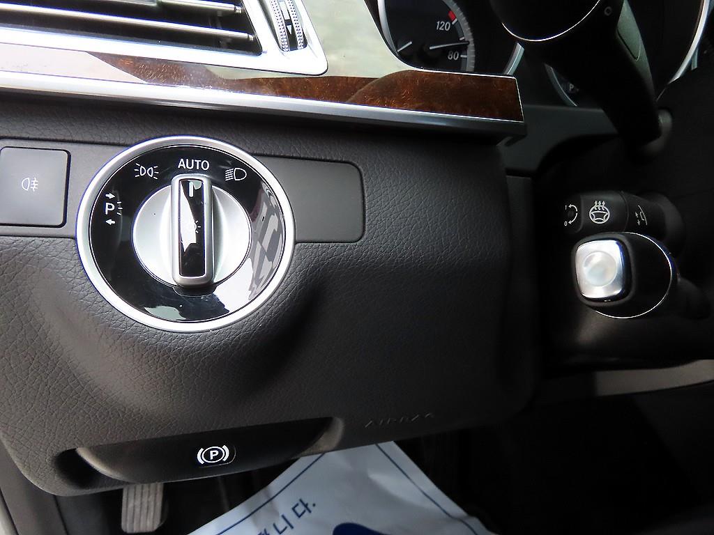 Mercedes Benz E class - Vista 11