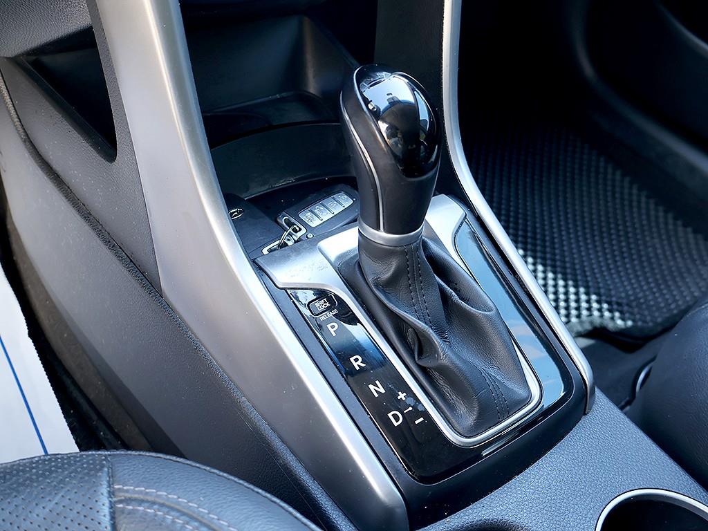HYUNDAI i30 2014 Gris - Importación desde Corea - HF Imports Iquique - Foto 7
