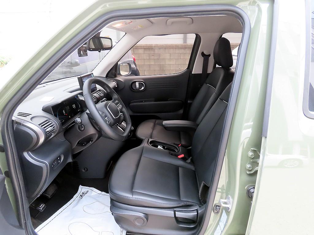 HYUNDAI Casper - Vista 5