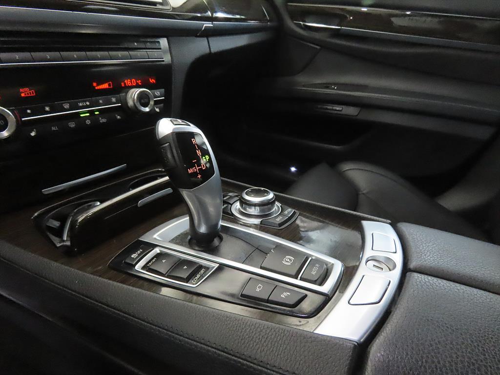 BMW 7 Series - Vista 11