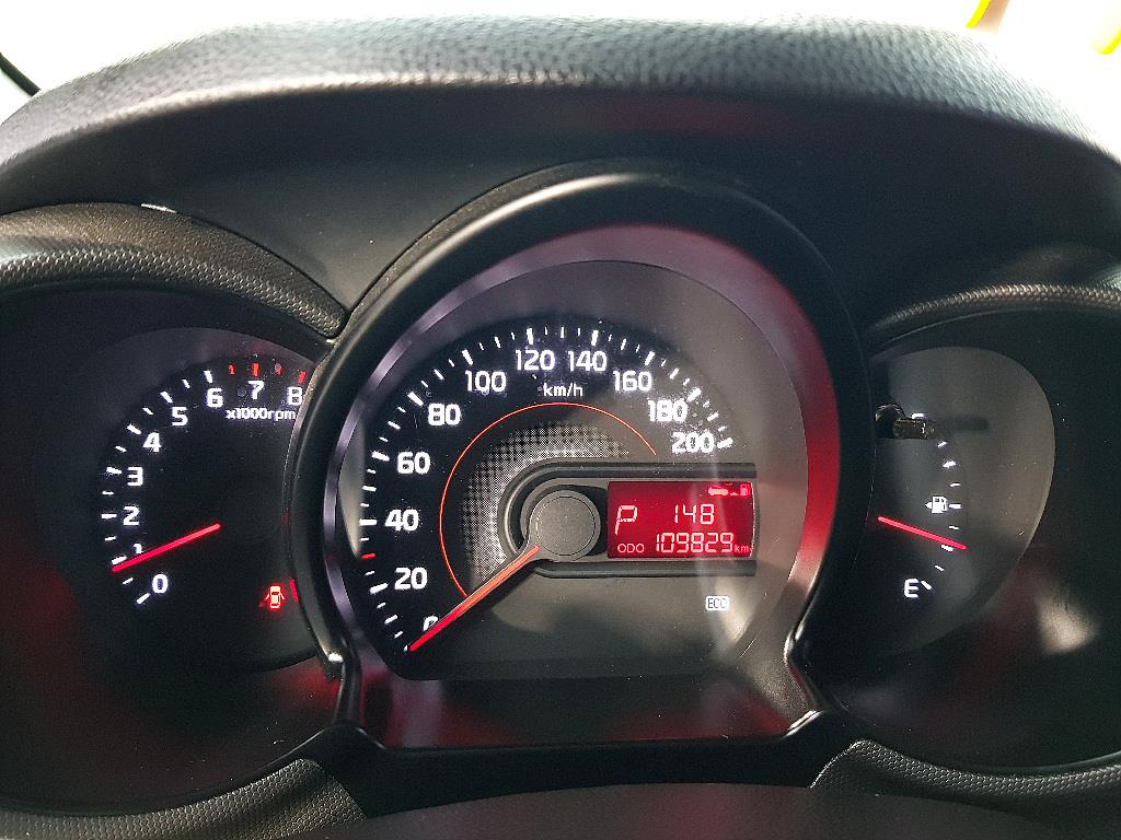KIA Ray - Vista 7
