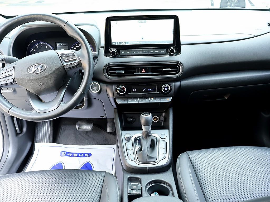 HYUNDAI Kona - Vista 9