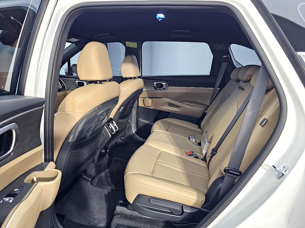 KIA Sorento - Vista 9