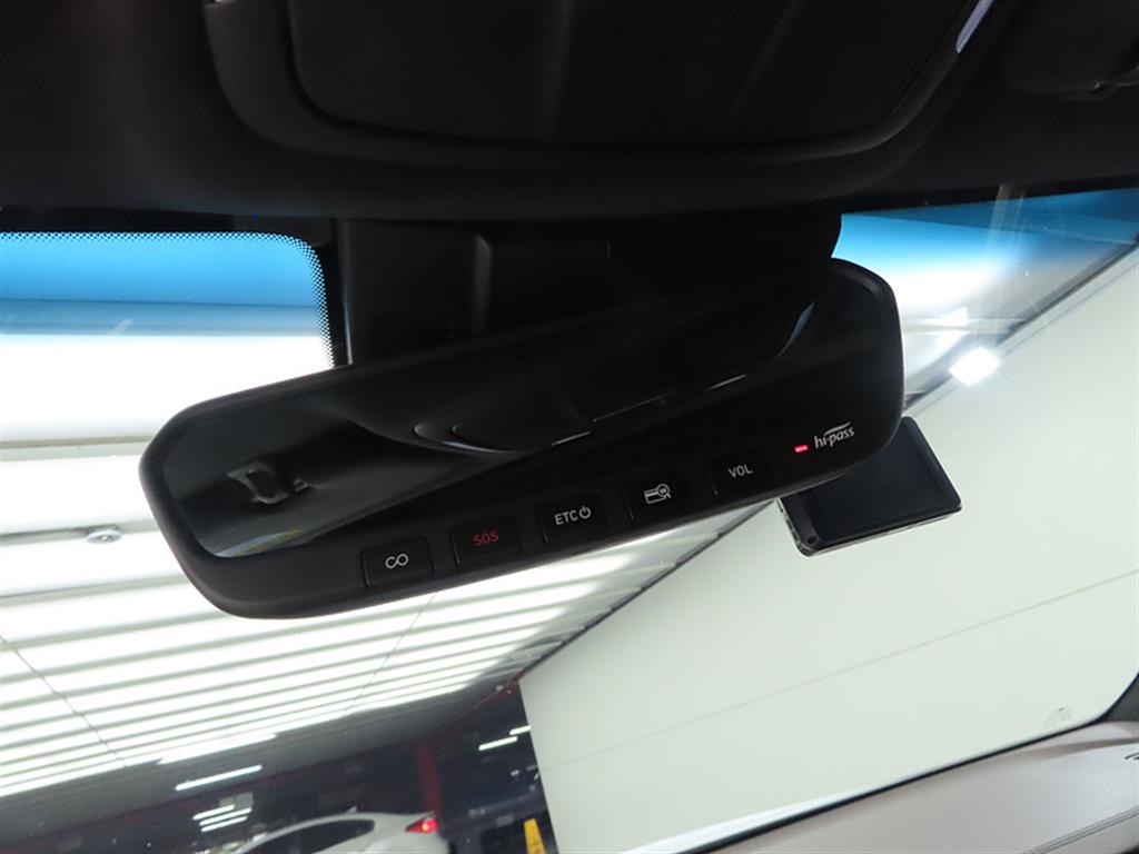 Genesis G70 - Vista 12