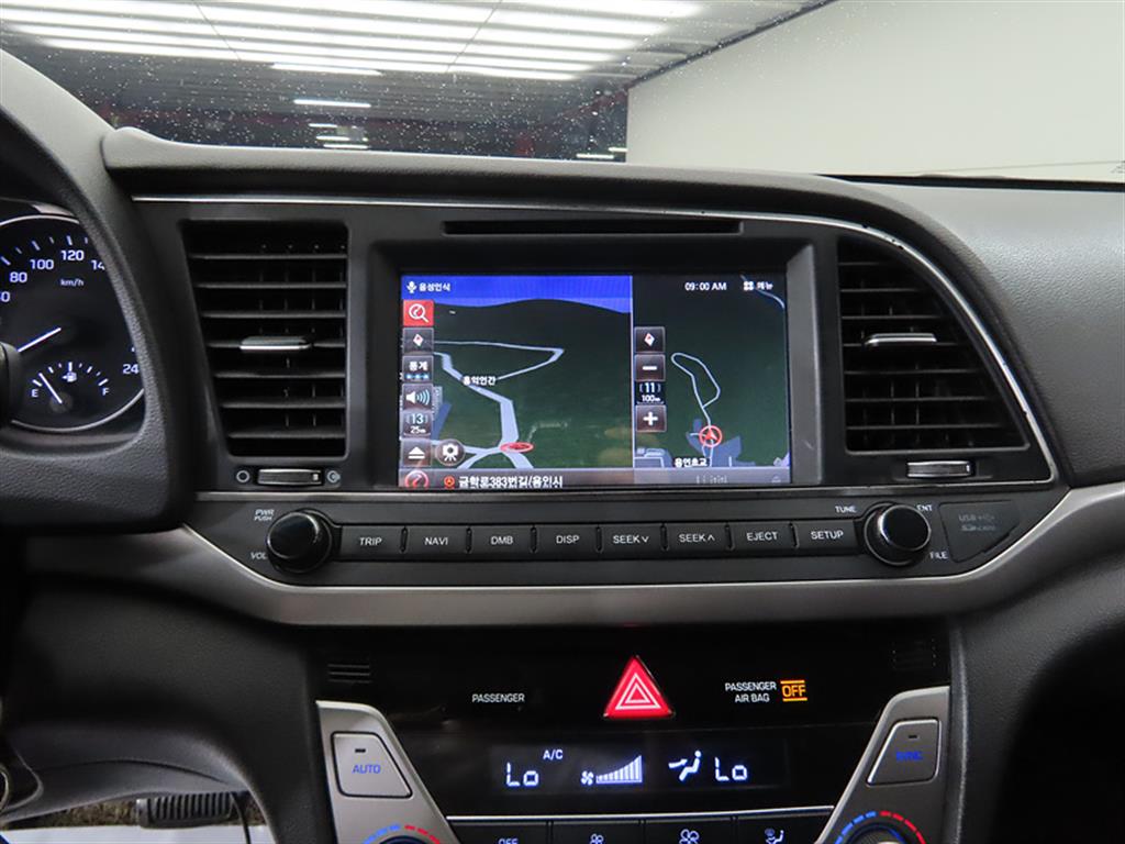 HYUNDAI Avante 2016 Negro - Importación desde Corea - HF Imports Iquique - Foto 16