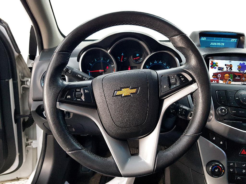 Chevrolet Cruise 2011 Blanco - Importación desde Corea - HF Imports Iquique - Foto 13