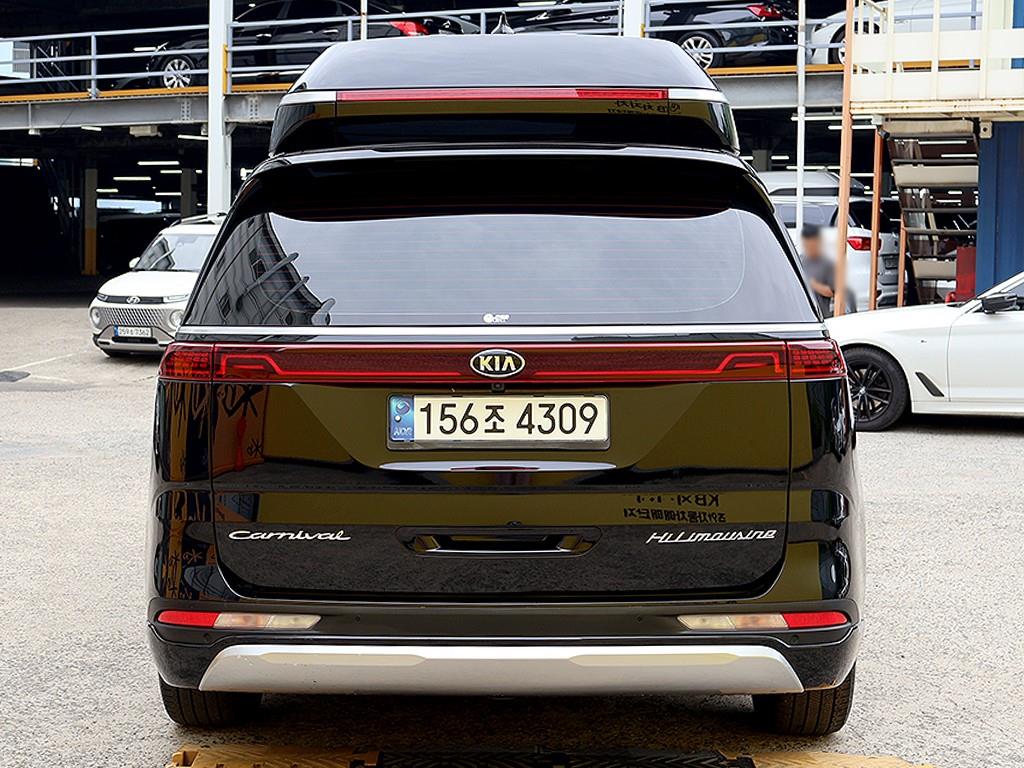 KIA Carnival - Vista 5