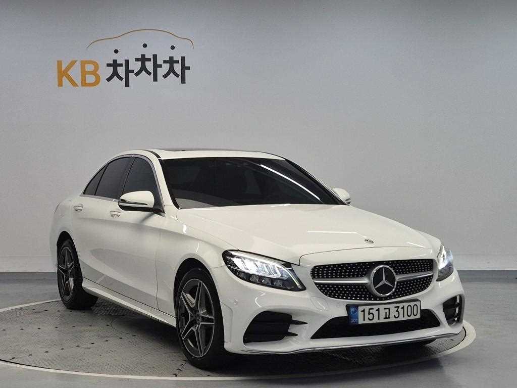 Mercedes Benz C Class - Vista 4