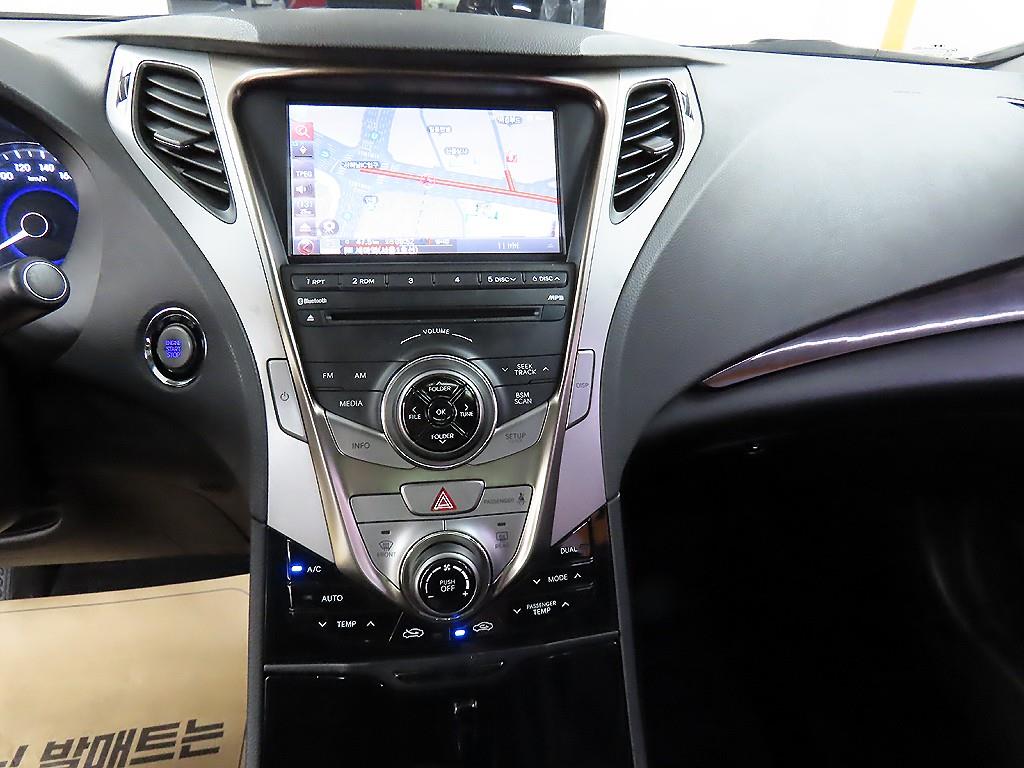 HYUNDAI Grandeur 2011 Gris - Importación desde Corea - HF Imports Iquique - Foto 14