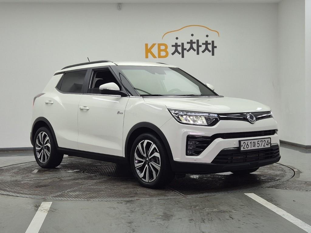 Ssangyong Tivoli 2020 Blanco - Importación desde Corea - HF Imports Iquique - Foto 1