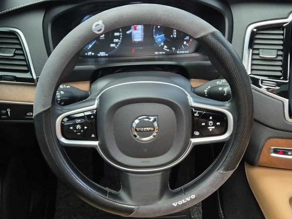 Volvo XC90 - Vista 9
