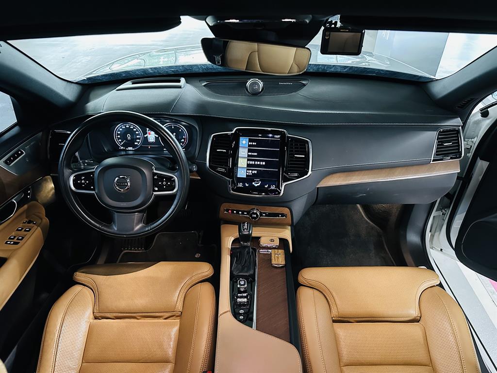 Volvo XC90 - Vista 10