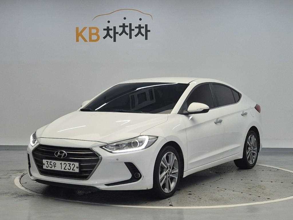 HYUNDAI Avante 2017 Blanco - Importación desde Corea - HF Imports Iquique - Foto 1
