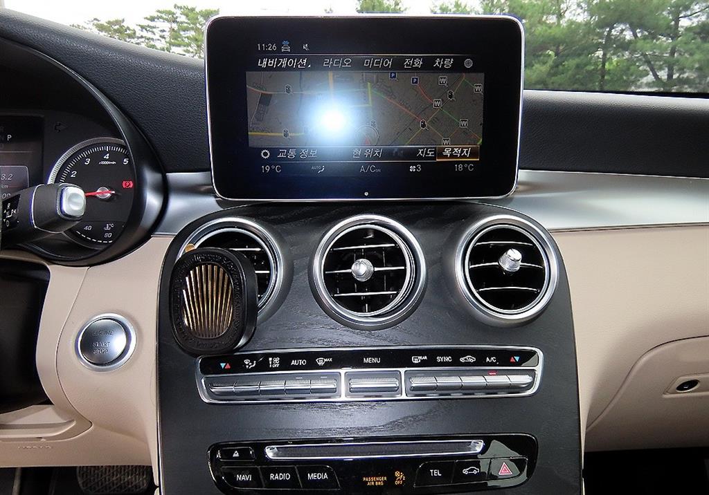 Mercedes Benz GLC Class 2019 Blanco - Importación desde Corea - HF Imports Iquique - Foto 14