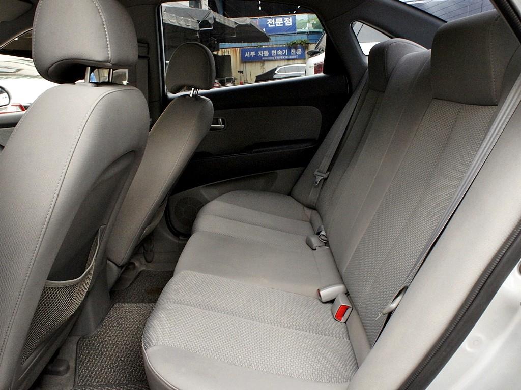 HYUNDAI Avante - Vista 11