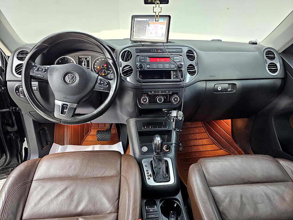 Volkswagen Tiguan - Vista 5