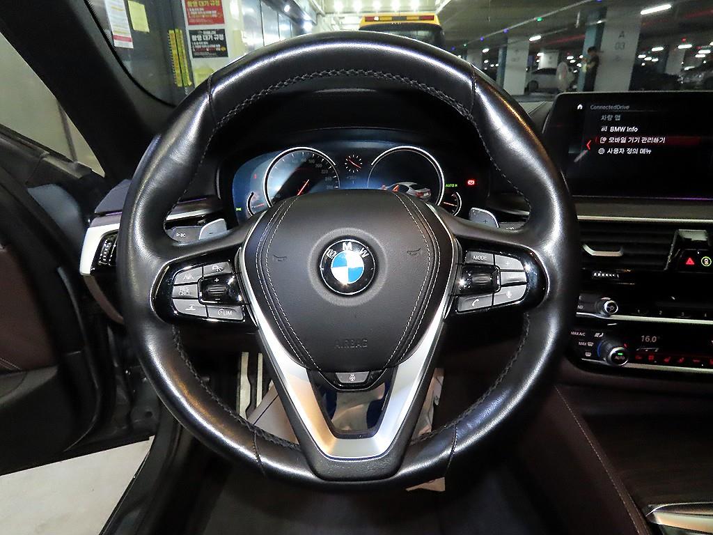 BMW 5 Series - Vista 8