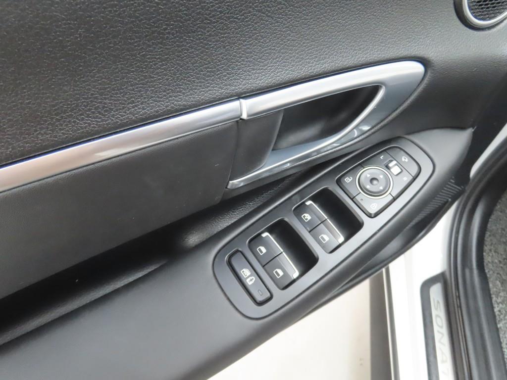 HYUNDAI Sonata - Vista 9