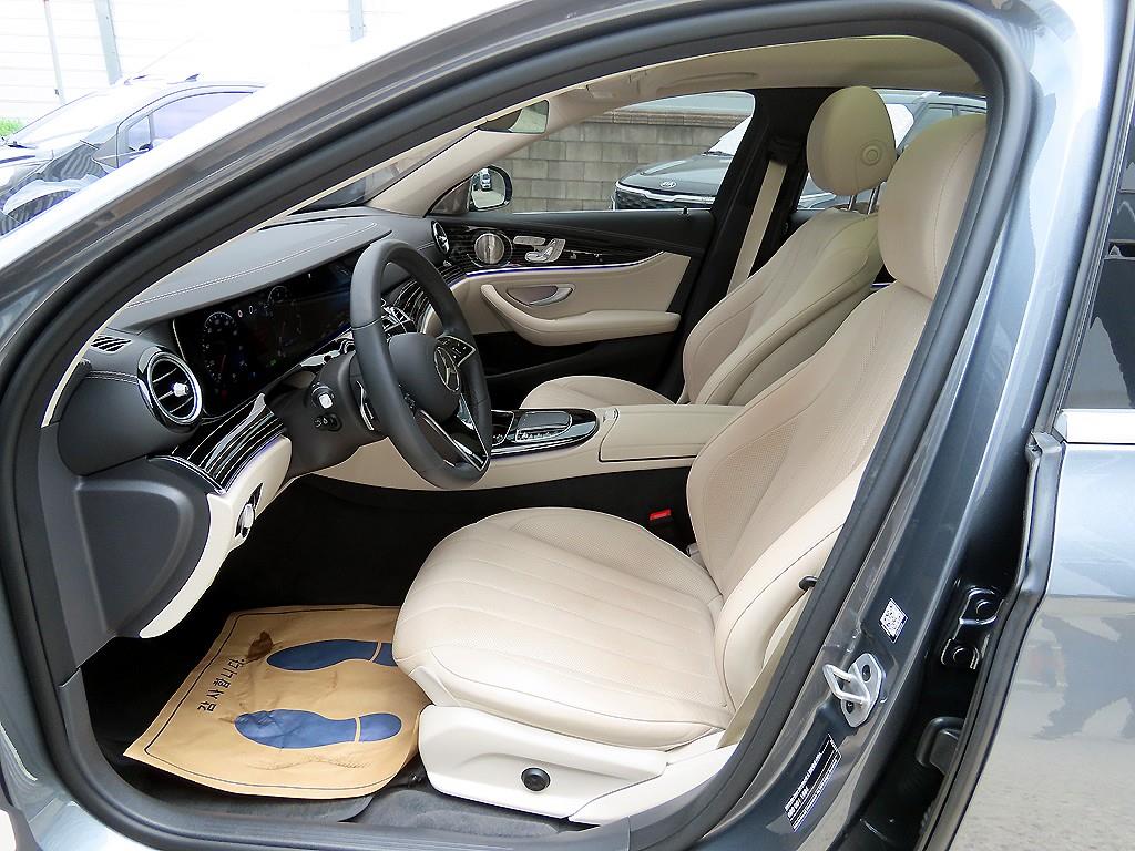 Mercedes Benz E class - Vista 5