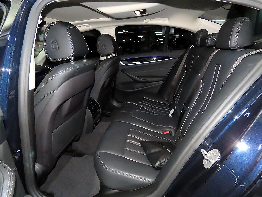 BMW 5 Series - Vista 7