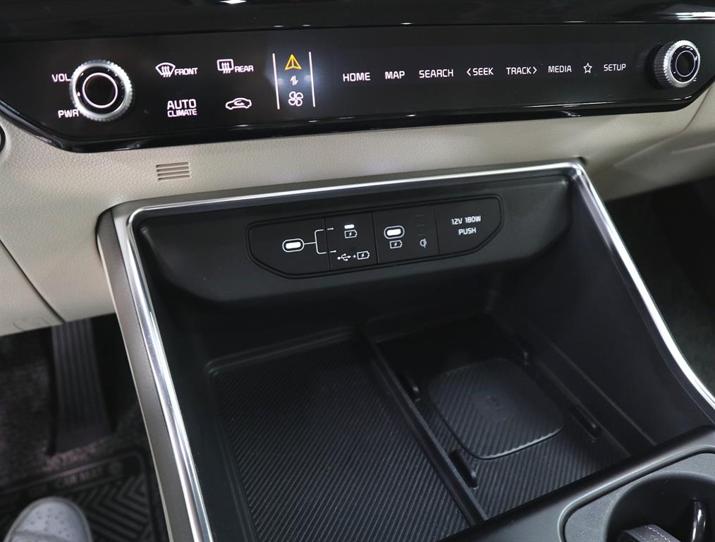 KIA Carnival - Vista 11