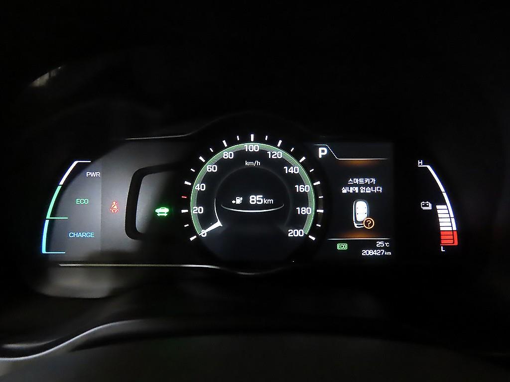 HYUNDAI Ioniq - Vista 8