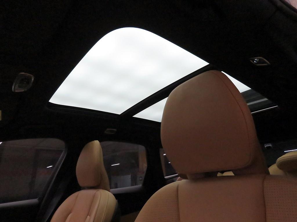 Volvo XC60 2021 Gris - Importación desde Corea - HF Imports Iquique - Foto 16
