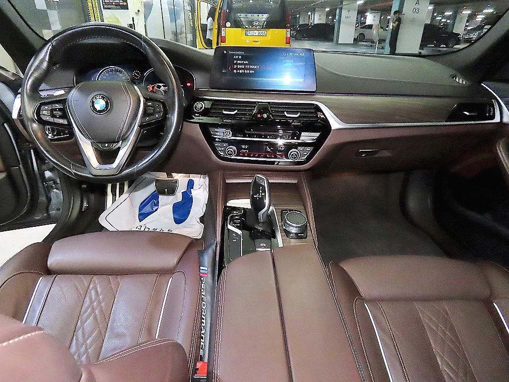 BMW 5 Series - Vista 10