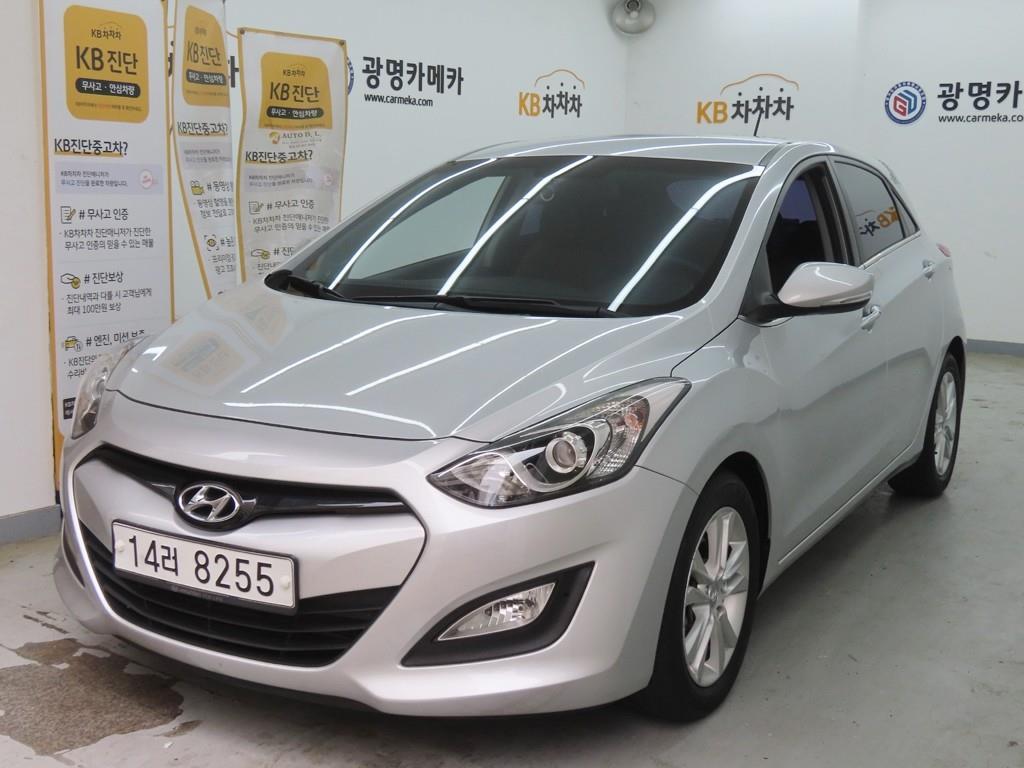 HYUNDAI i30 - Vista 2