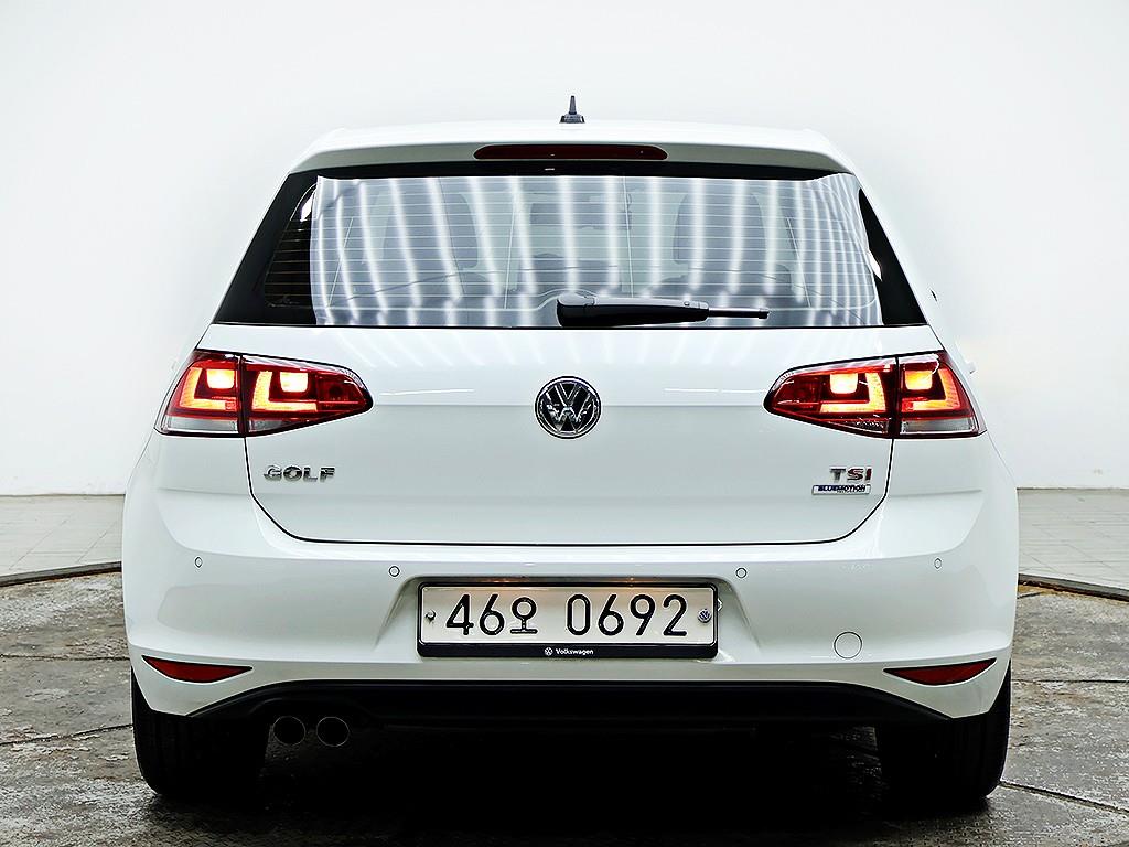 Volkswagen Golf - Vista 5
