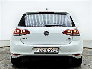 Volkswagen Golf - Vista 6