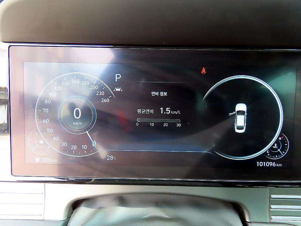 HYUNDAI Grandeur - Vista 9