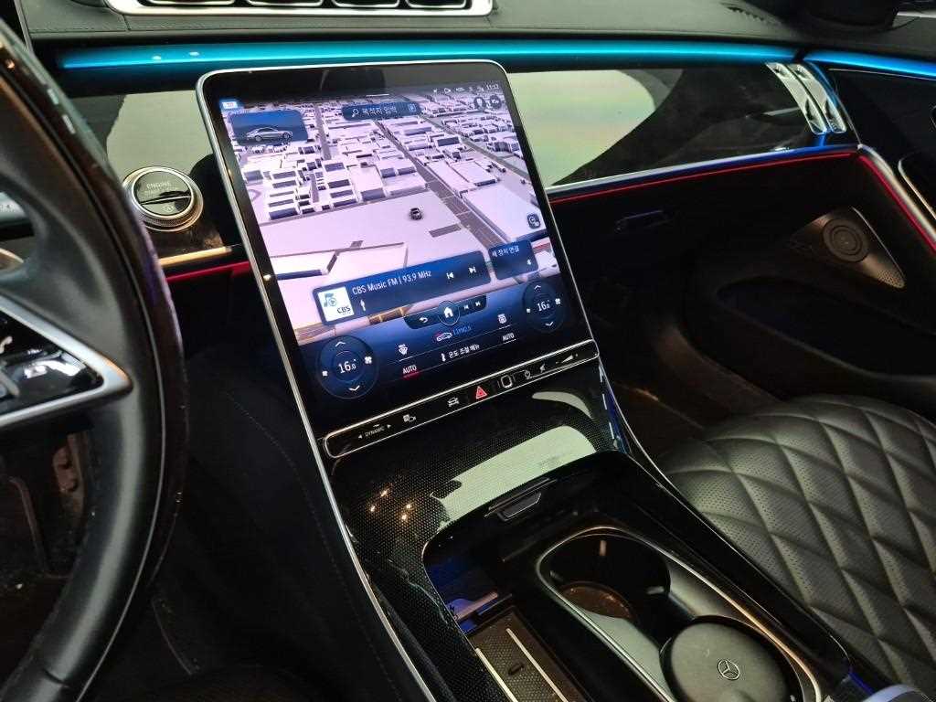 Mercedes Benz S Class - Vista 10