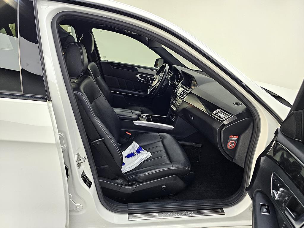 Mercedes Benz E class - Vista 11
