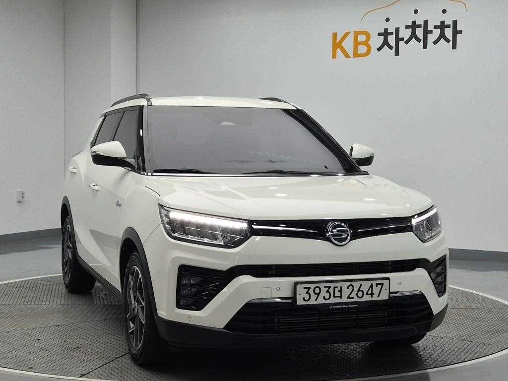 Ssangyong Tivoli - Vista 4