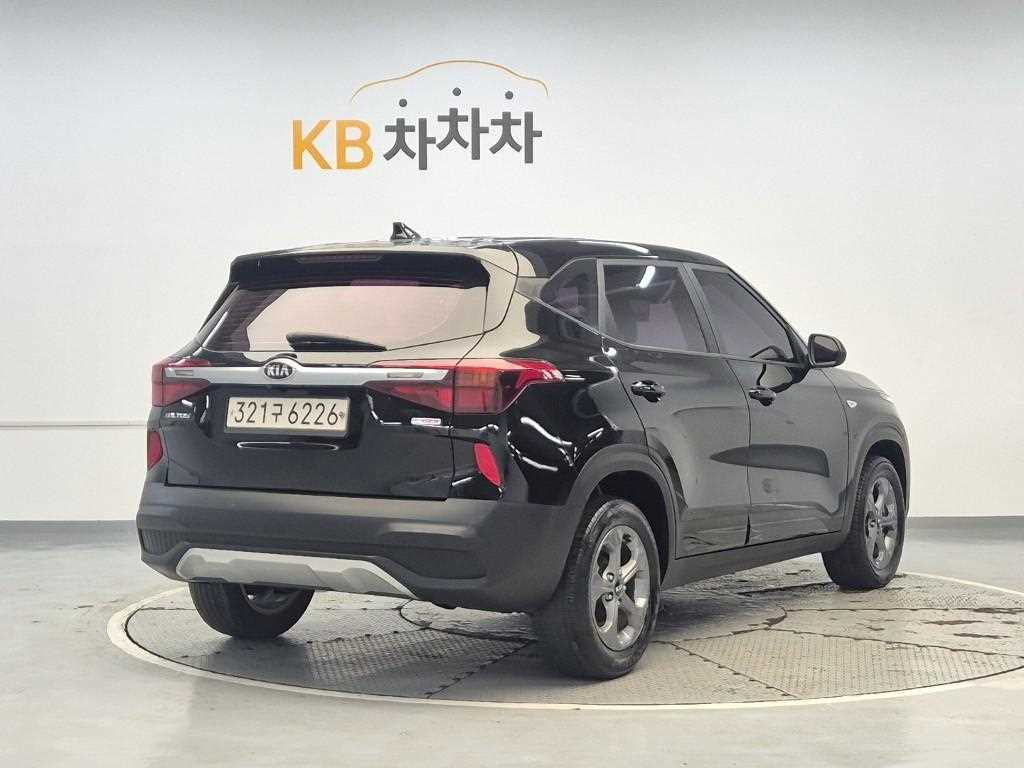 KIA Seltos - Vista 3