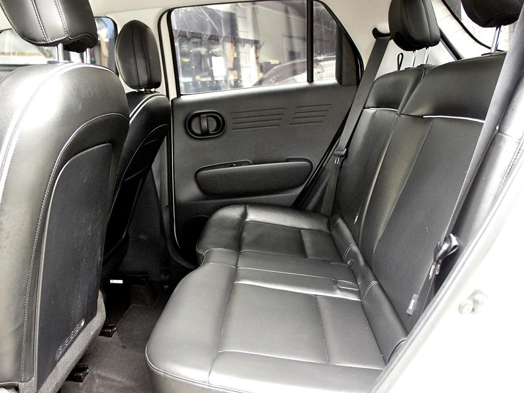 HYUNDAI Casper - Vista 11