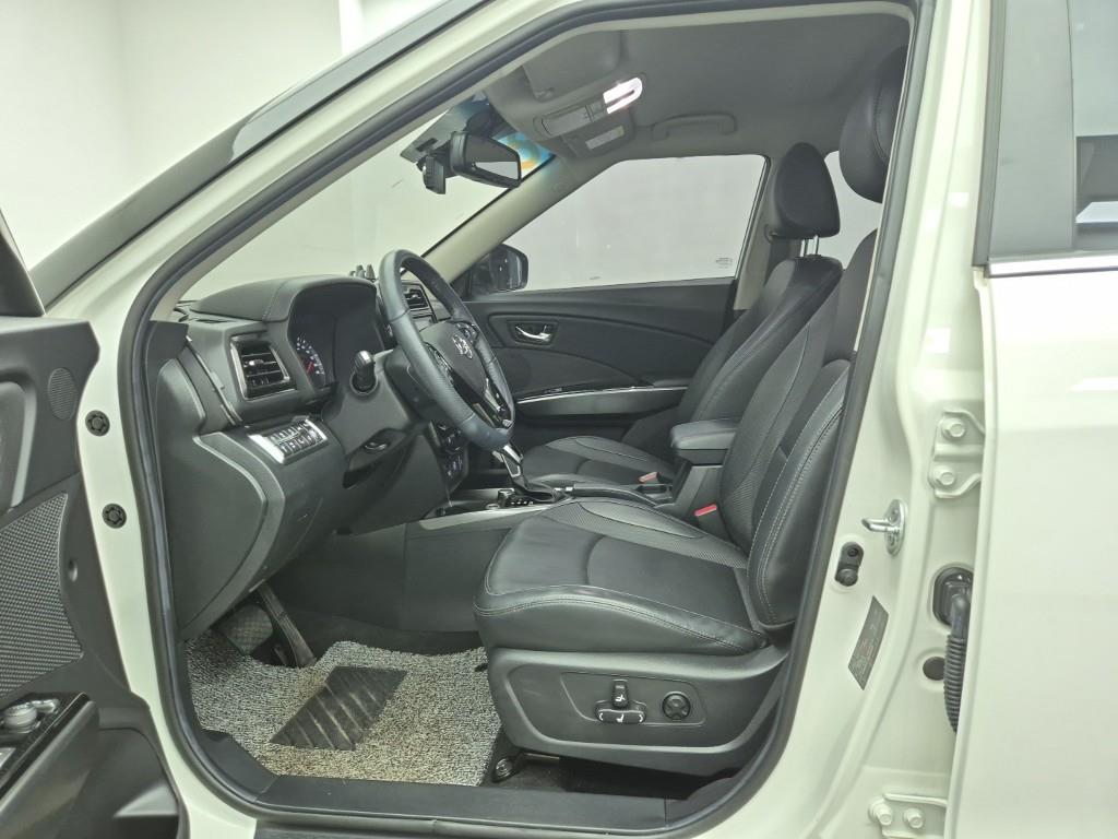Ssangyong Tivoli - Vista 11