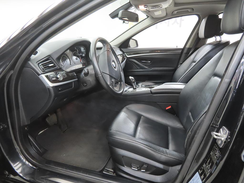 BMW 5 Series - Vista 5