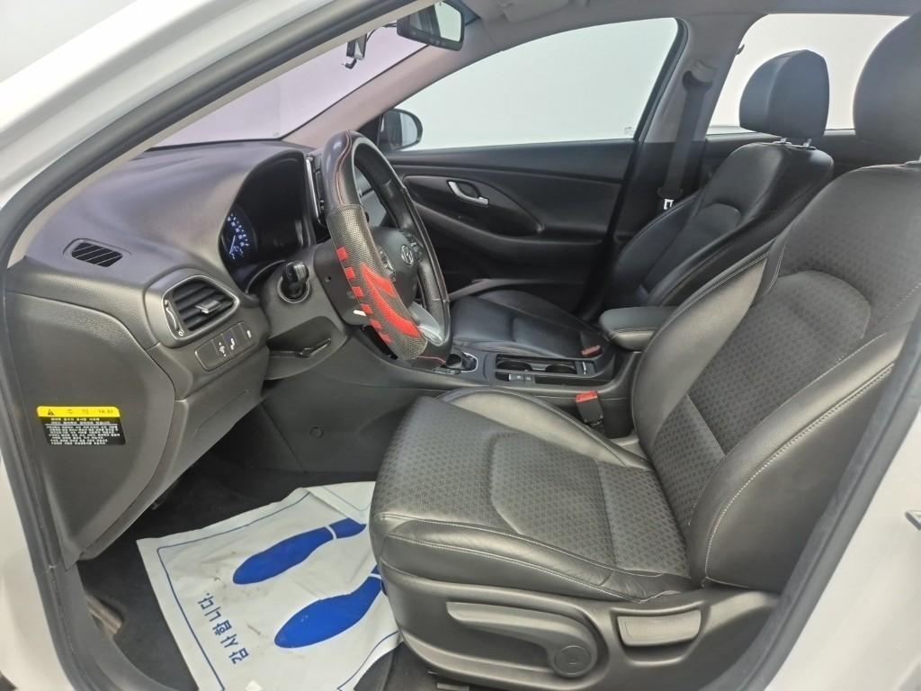 HYUNDAI i30 2017 Blanco - Importación desde Corea - HF Imports Iquique - Foto 13
