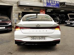 HYUNDAI Avante - Vista 6