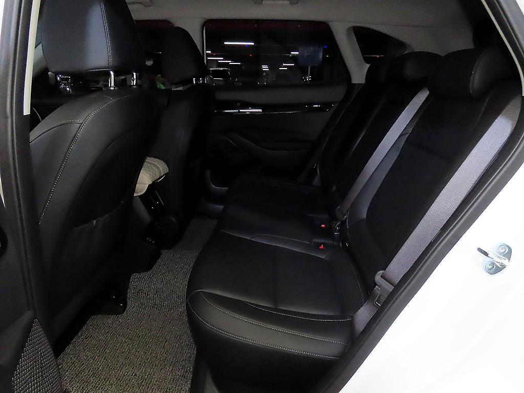KIA Seltos - Vista 7
