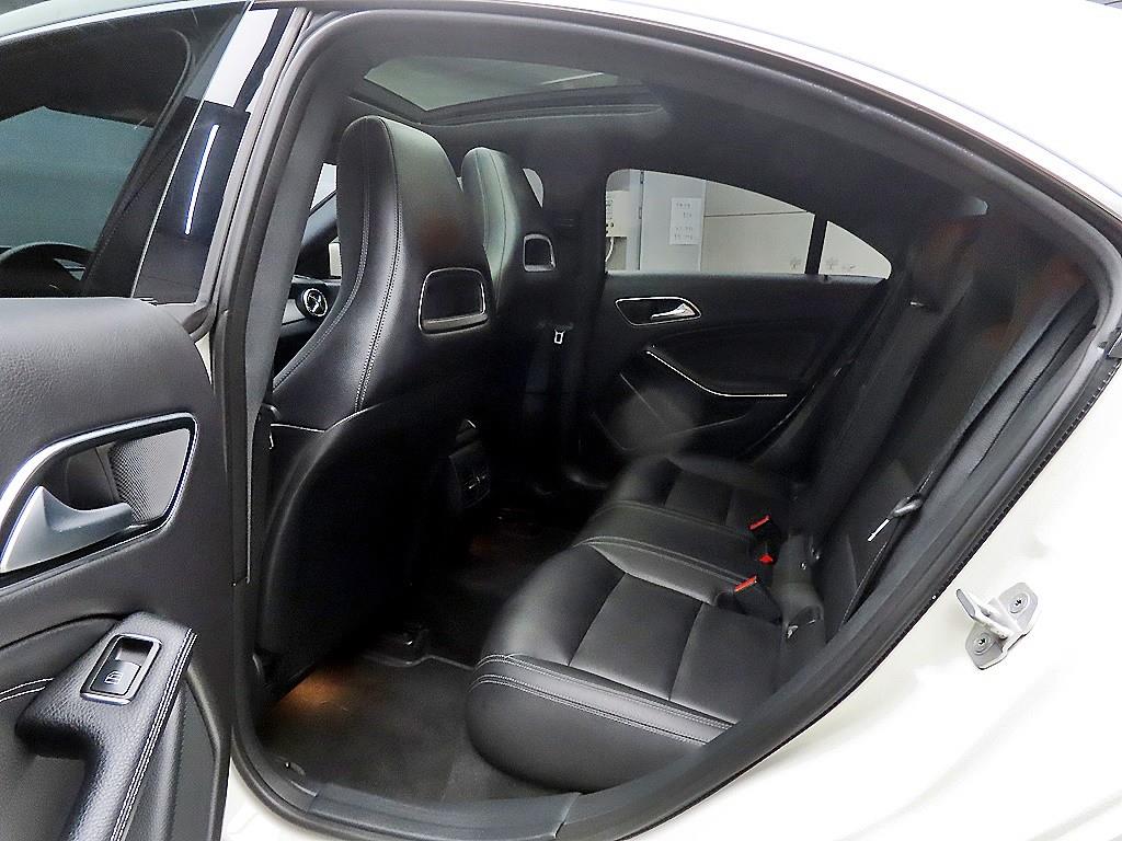 Mercedes Benz CLA Class - Vista 6
