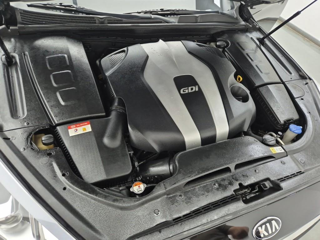 KIA K9 - Vista 6
