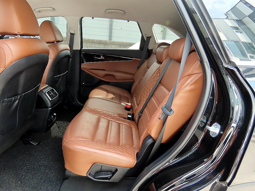 KIA Sorento - Vista 6