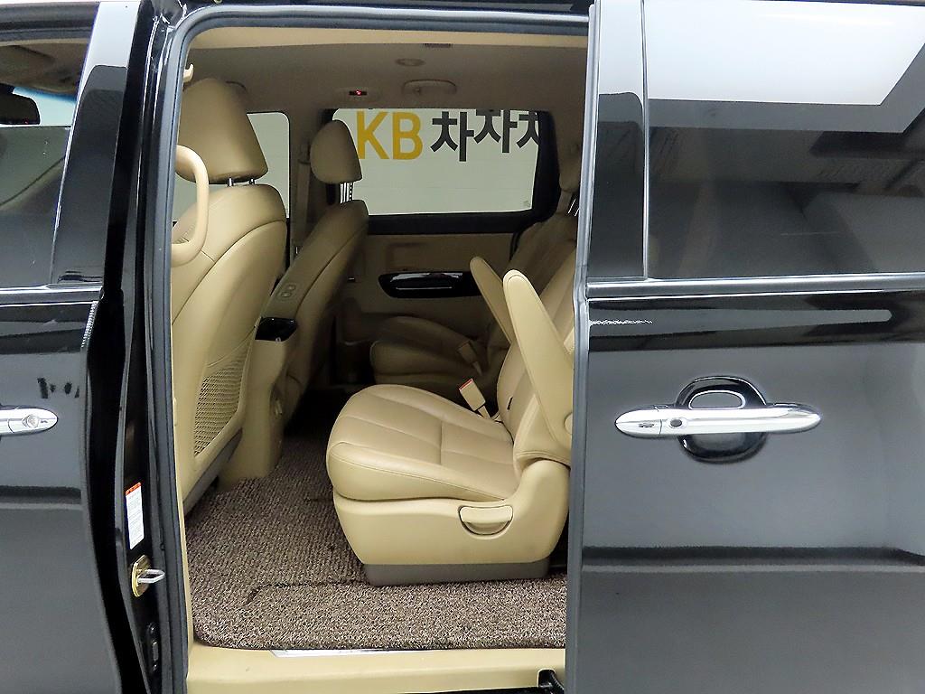 KIA Carnival 2019 Negro - Importación desde Corea - HF Imports Iquique - Foto 14