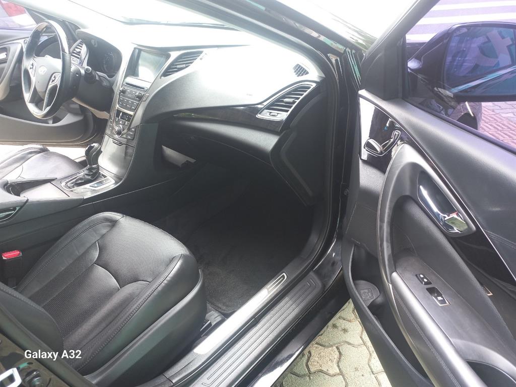 HYUNDAI Grandeur 2014 Negro - Importación desde Corea - HF Imports Iquique - Foto 18