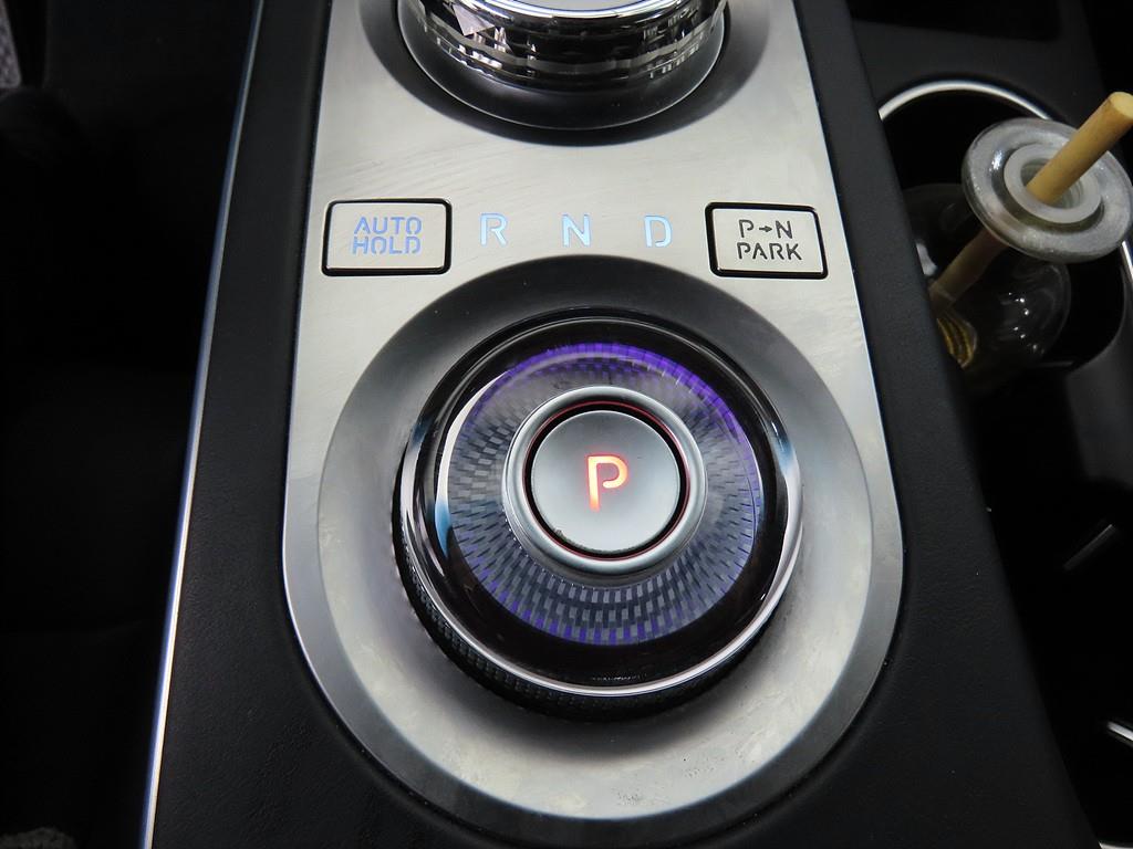 Genesis GV70 - Vista 7