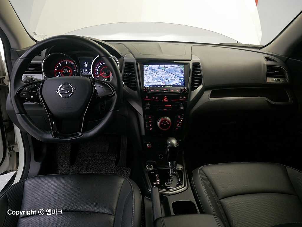 Ssangyong Tivoli - Vista 6