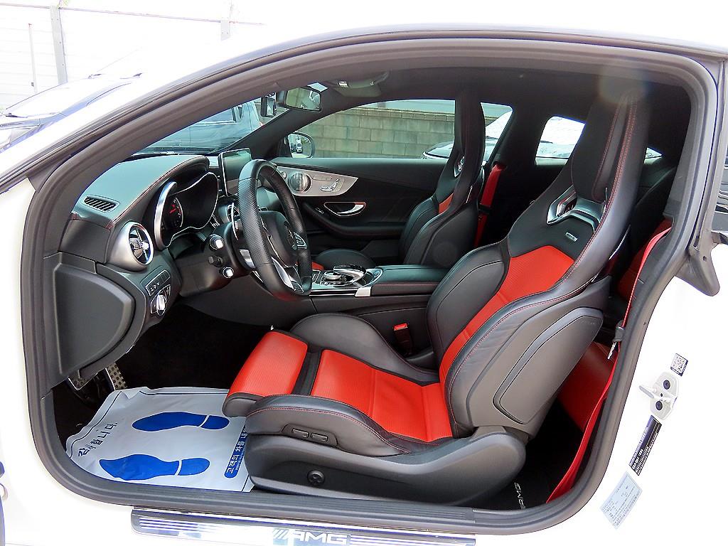 Mercedes Benz C Class - Vista 5